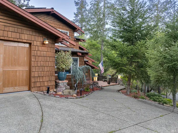 $1,795,000 | 5779 Trailwood Drive, Santa Rosa, CA 95404