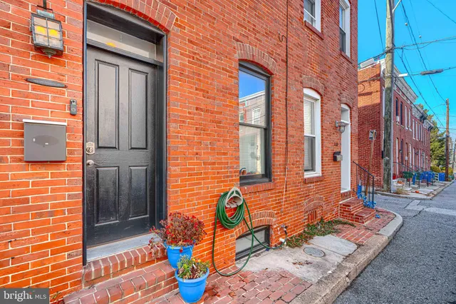 $1,950 | 108 North Madeira Street, Baltimore, MD 21231