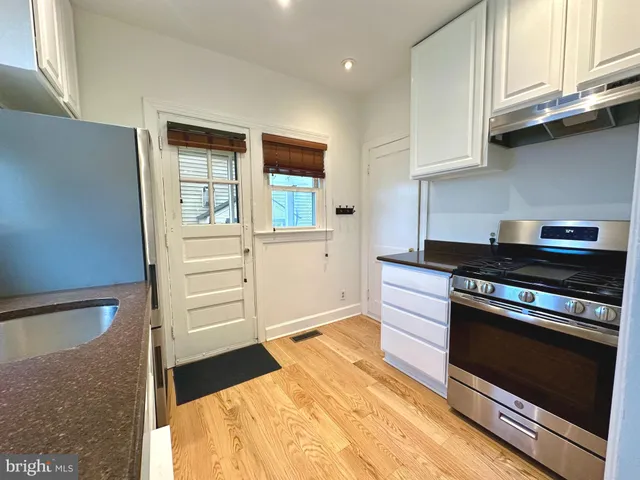 $699,000 | 1611 13th Street South, Arlington, VA 22204