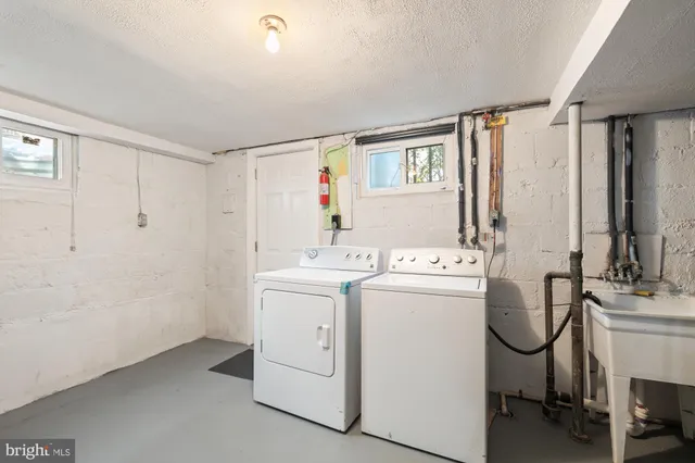 $699,000 | 1611 13th Street South, Arlington, VA 22204