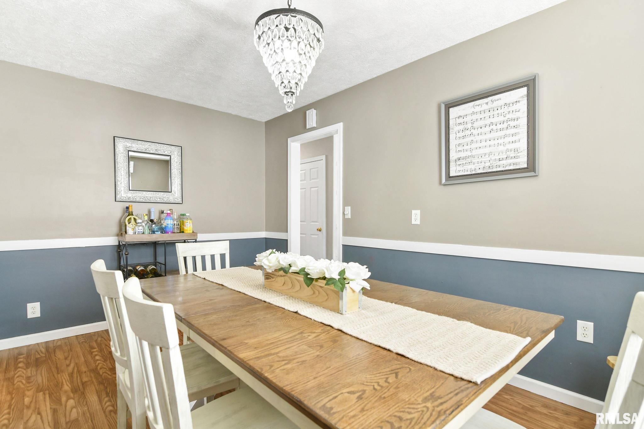 2509 Somerton Road Springfield, IL 62702 - Photo 8 of 33