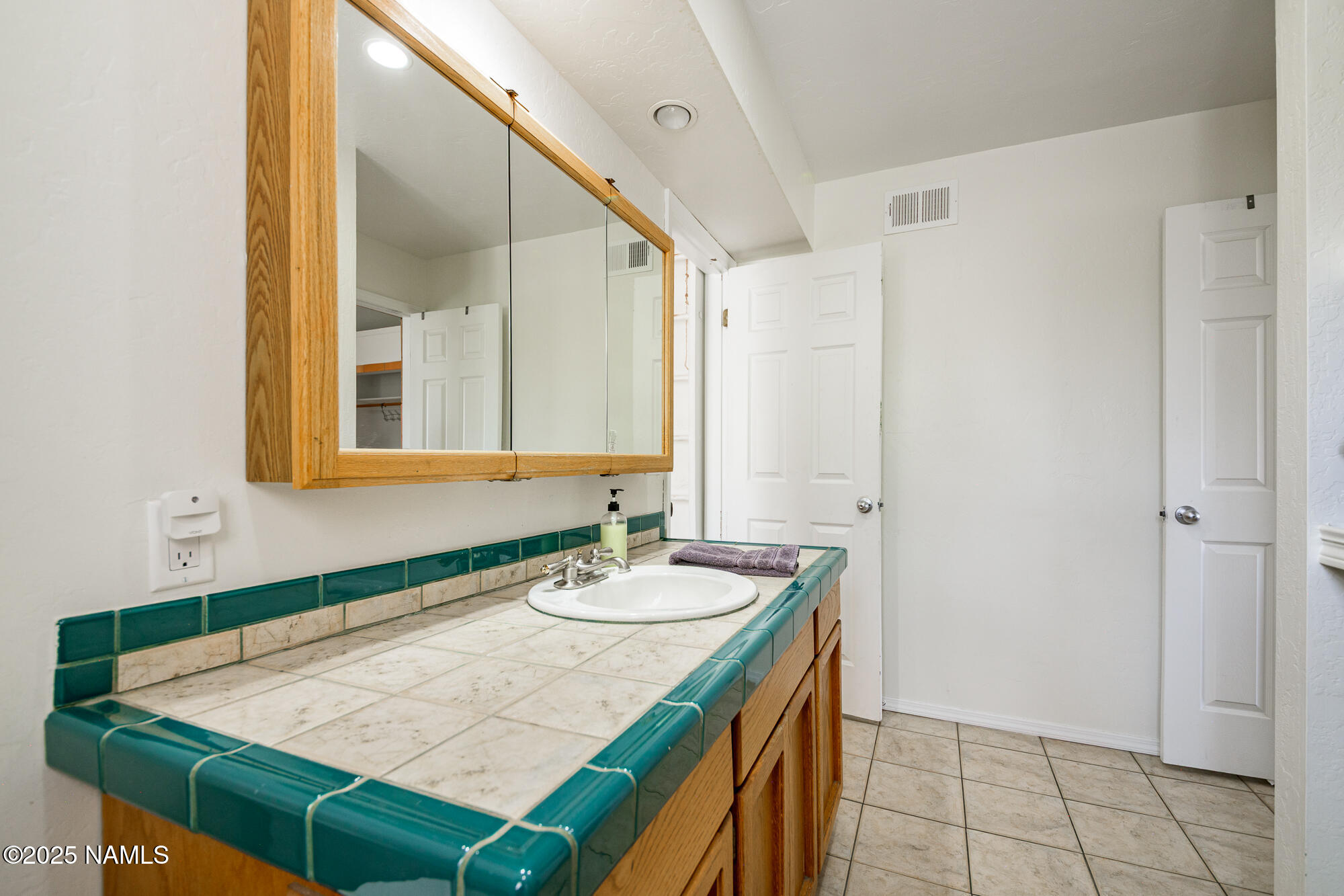 8300 Koch Field Road Flagstaff, AZ 86004 - Photo 54 of 119 Guest BA 3