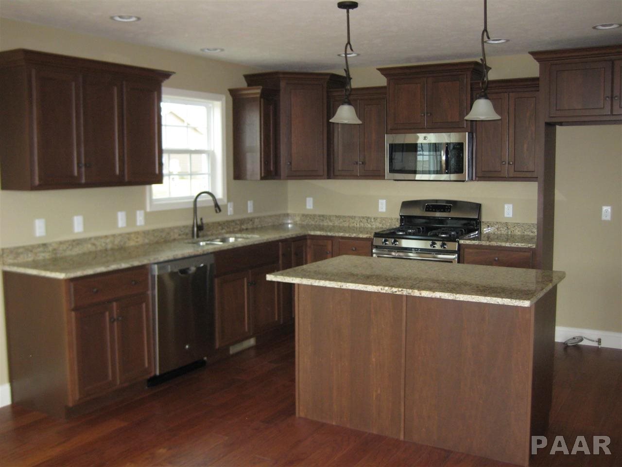 1000 Devonshire Road Washington, IL 61571 - Photo 9 of 22 Gallery Image 9