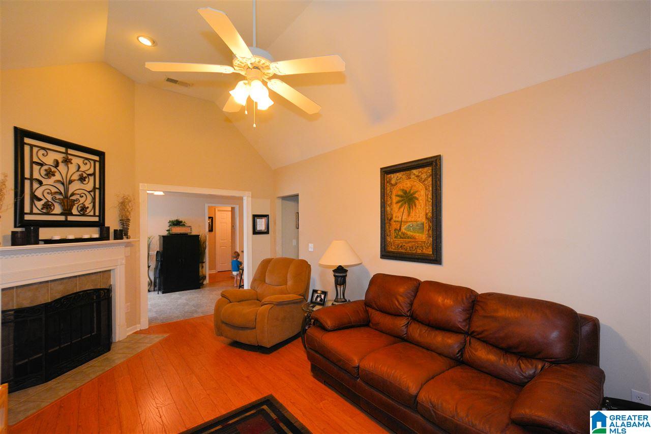4107 Forest Lakes Road Sterrett, AL 35147 - Photo 4 of 27