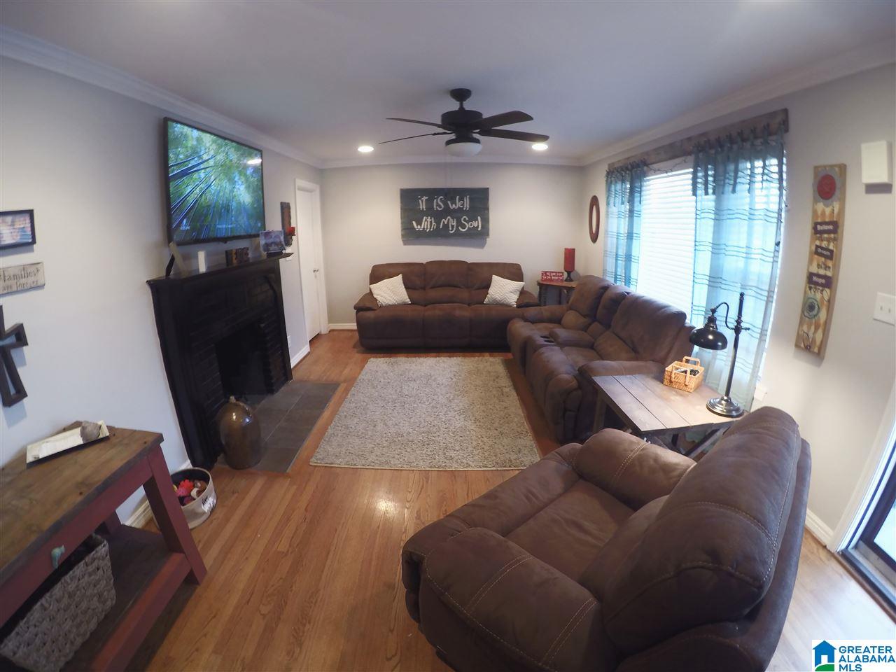 141 Payne Road Gardendale, AL 35071 - Photo 3 of 24
