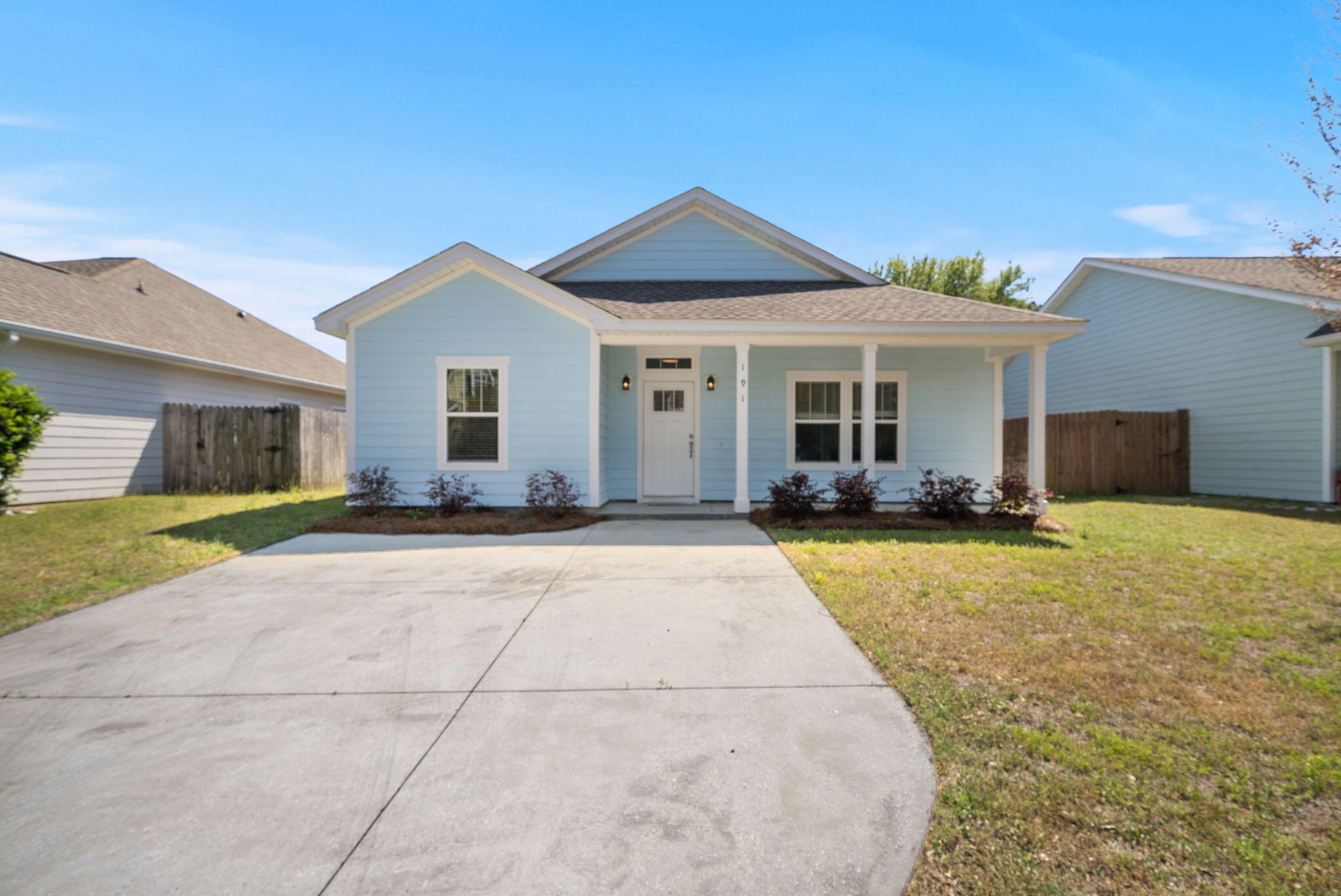 191 Water Oaks Loop Santa Rosa Beach, FL 32459 - Photo 2 of 41 Lots of Parking