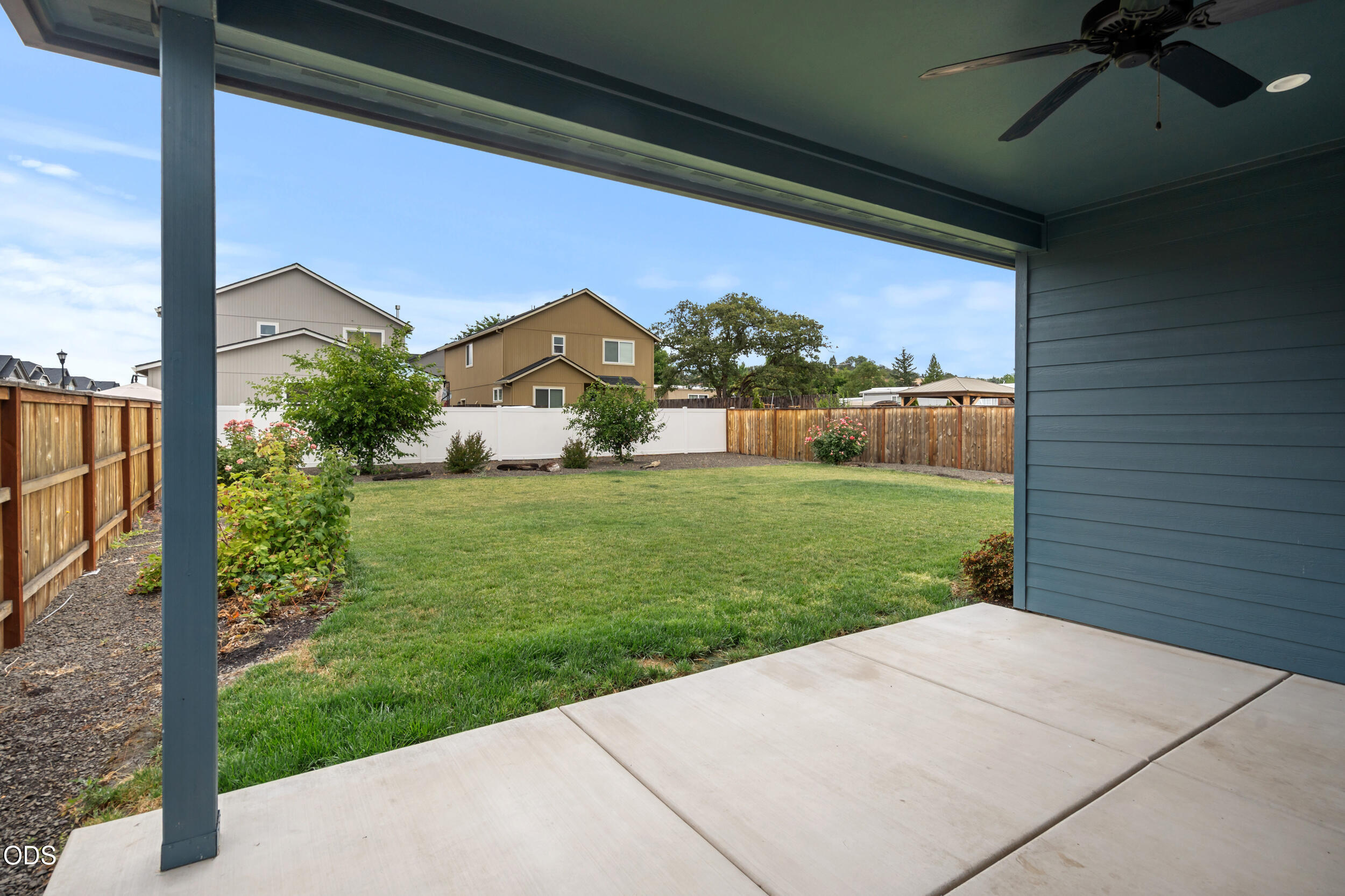 961 Arrowhead Trail Eagle Point, OR 97524 - Photo 29 of 47
