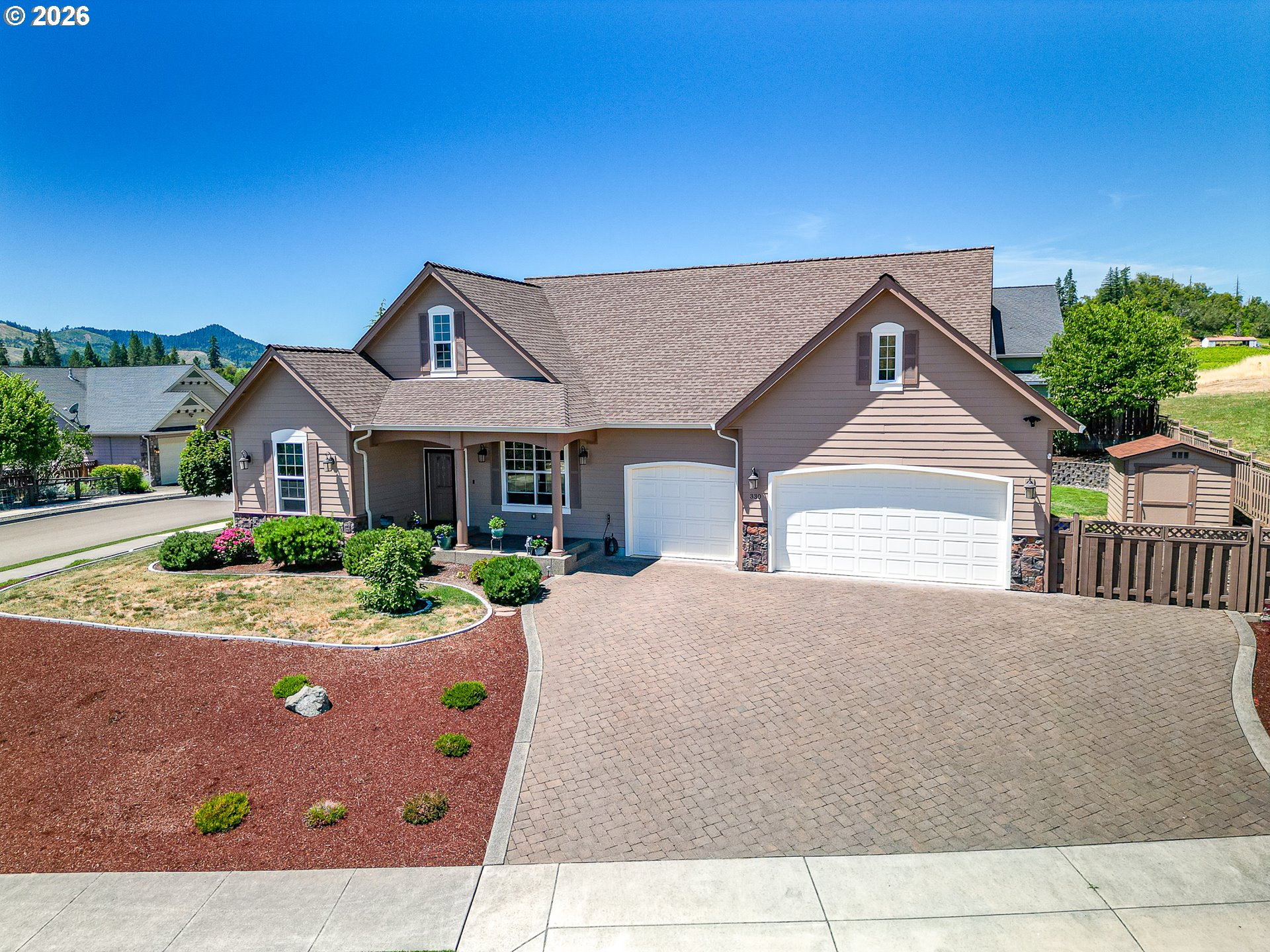 330 Wil Way Winston, OR 97496 - Photo 2 of 46