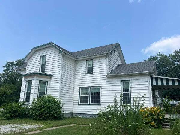 $69,900 | 103 East Riverside Drive, Peru, IN 46970