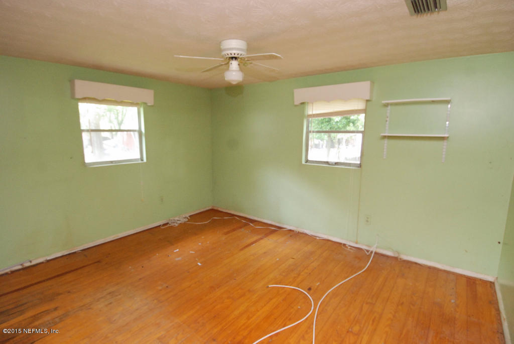 4910 Monroe Smith Road Jacksonville, FL 32210 - Photo 2 of 5 DSC_26550004.JPG