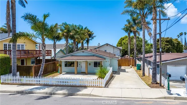 $760,000 | 450 South 10th Street, Grover Beach, CA 93433