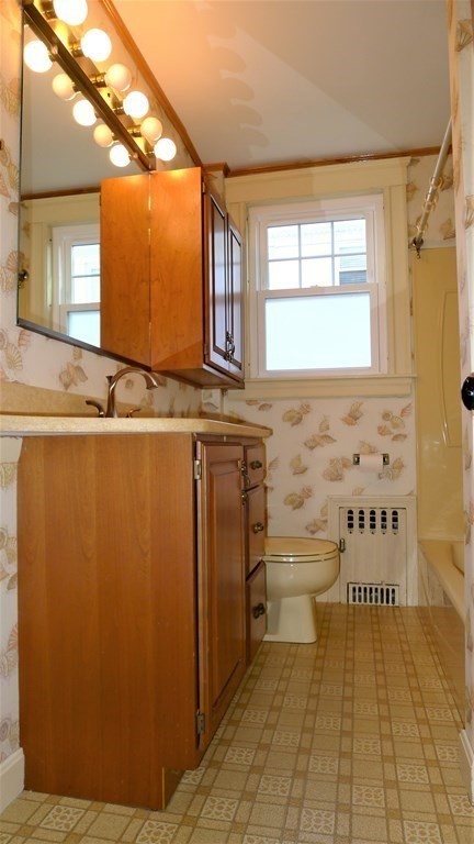26 Evans Road Peabody, MA 01960 - Photo 9 of 33 Gallery Image 9