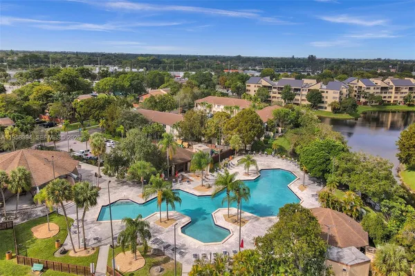 $3,000 | 6907 Southwest 115th Place, Unit D40, Miami, FL 33173