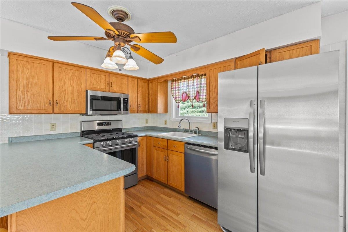 85 Mountain View Drive Swanton, VT 05488 - Photo 7 of 38