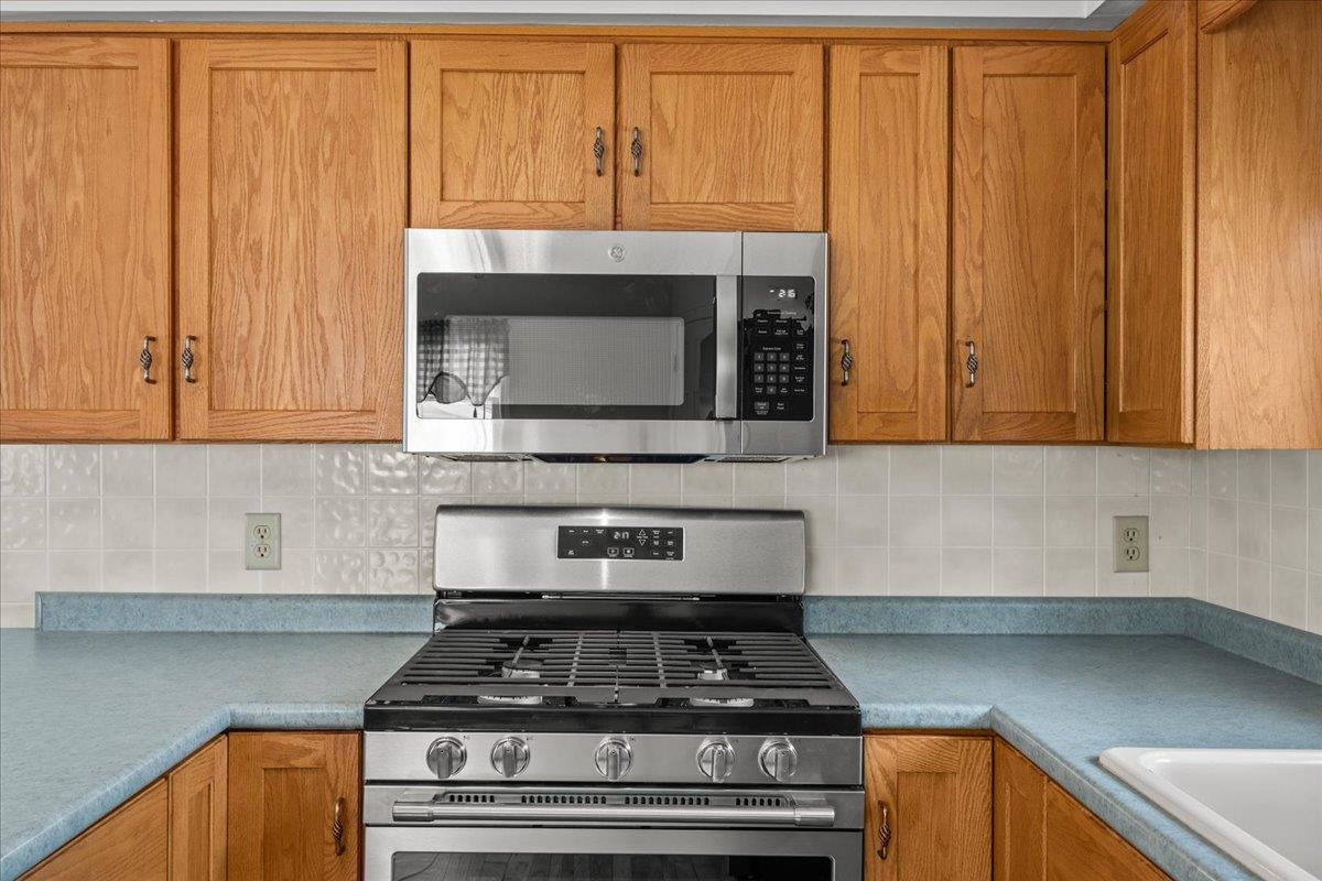 85 Mountain View Drive Swanton, VT 05488 - Photo 10 of 38