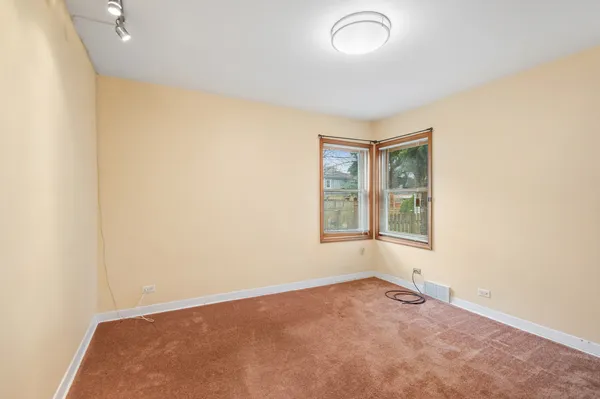 $629,000 | 6020 North Landers Avenue, Chicago, IL 60646