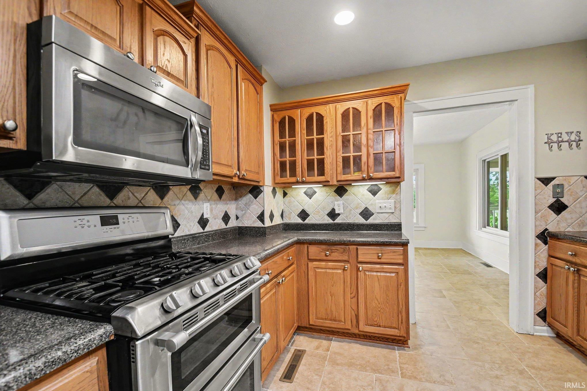 24567 Brick Road South Bend, IN 46628 - Photo 16 of 35