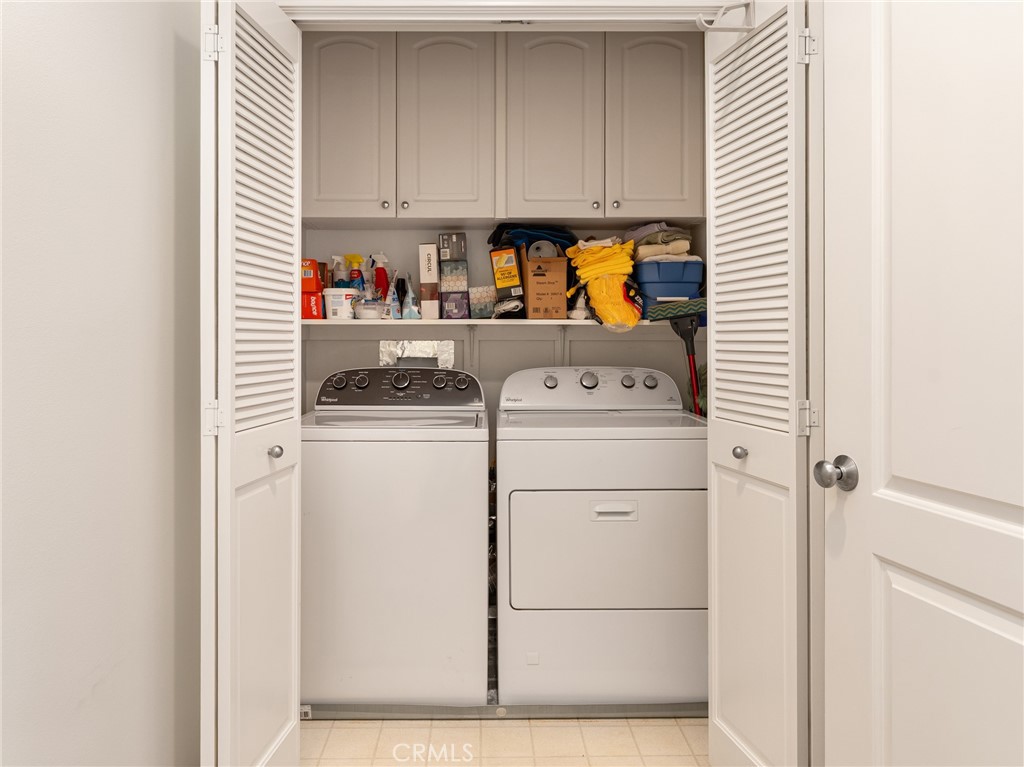 328 Virginia Street, Unit 4 El Segundo, CA 90245 - Photo 23 of 26 a utility room with closet dryer and washer