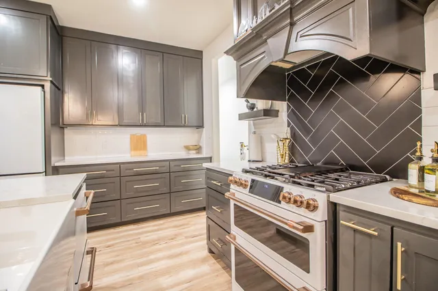 $585,000 | 7802 56th Street, Lubbock, TX 79407