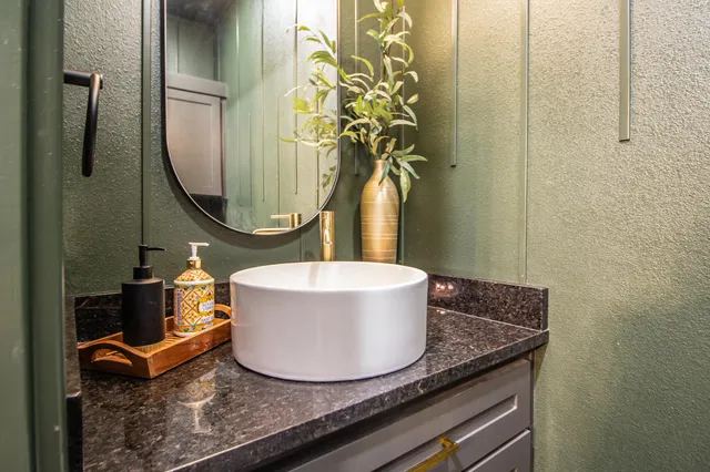 $585,000 | 7802 56th Street, Lubbock, TX 79407