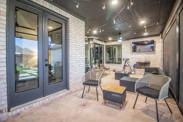 $585,000 | 7802 56th Street, Lubbock, TX 79407