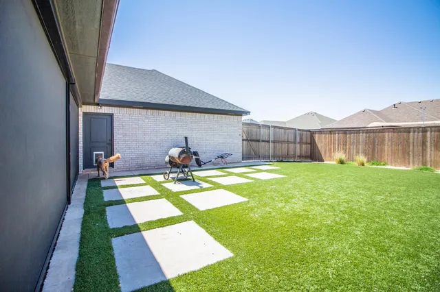 $585,000 | 7802 56th Street, Lubbock, TX 79407