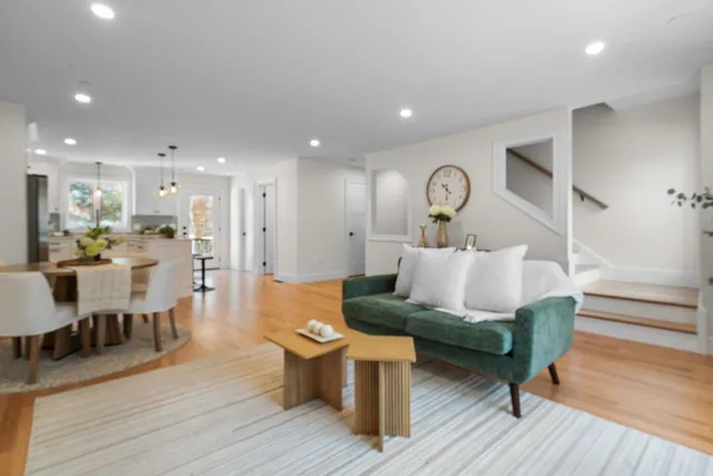 $595,000 | 14 B Mohawk Drive, Londonderry, NH 03053