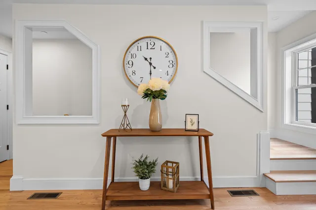 $595,000 | 14 B Mohawk Drive, Londonderry, NH 03053