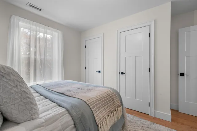 $595,000 | 14 B Mohawk Drive, Londonderry, NH 03053