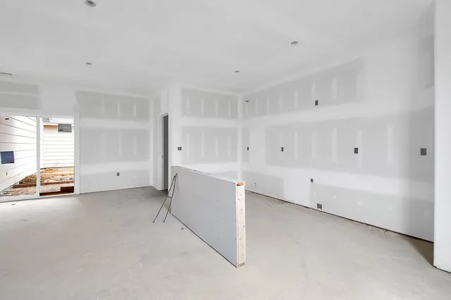 $337,050 | 3152 East Highridge St Park, Wichita, KS 67219