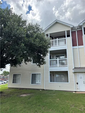 $1,800 | 515 Southwest Parkway, Unit 103, College Station, TX 77840