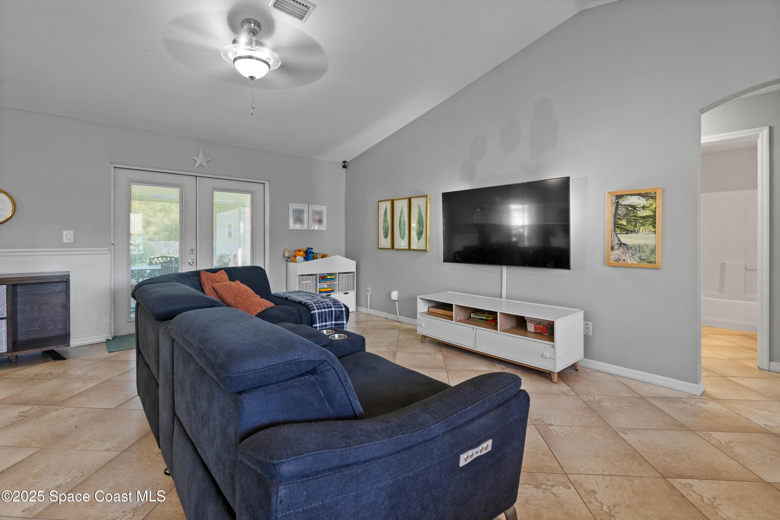 813 Tedder Road Southeast Palm Bay, FL 32909 - Photo 8 of 54 Living Room