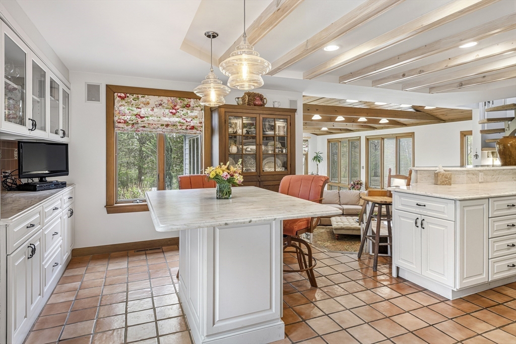94 Howland Road Westport, MA 02790 - Photo 14 of 33 Gallery Image 14