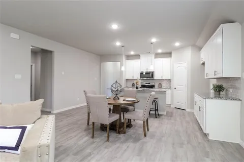 $385,000 | 1008 Wasatch Court, Burleson, TX 76028