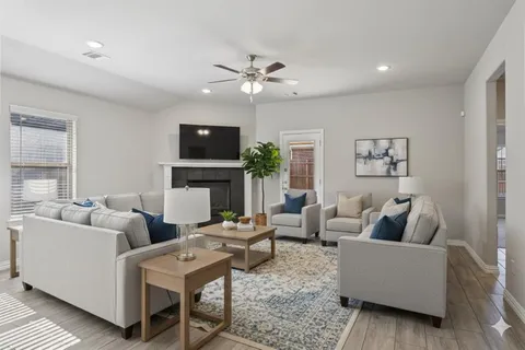 $385,000 | 1008 Wasatch Court, Burleson, TX 76028