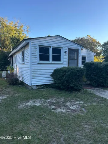 $75,000 | 120 Blyther Street, Aberdeen, NC 28315