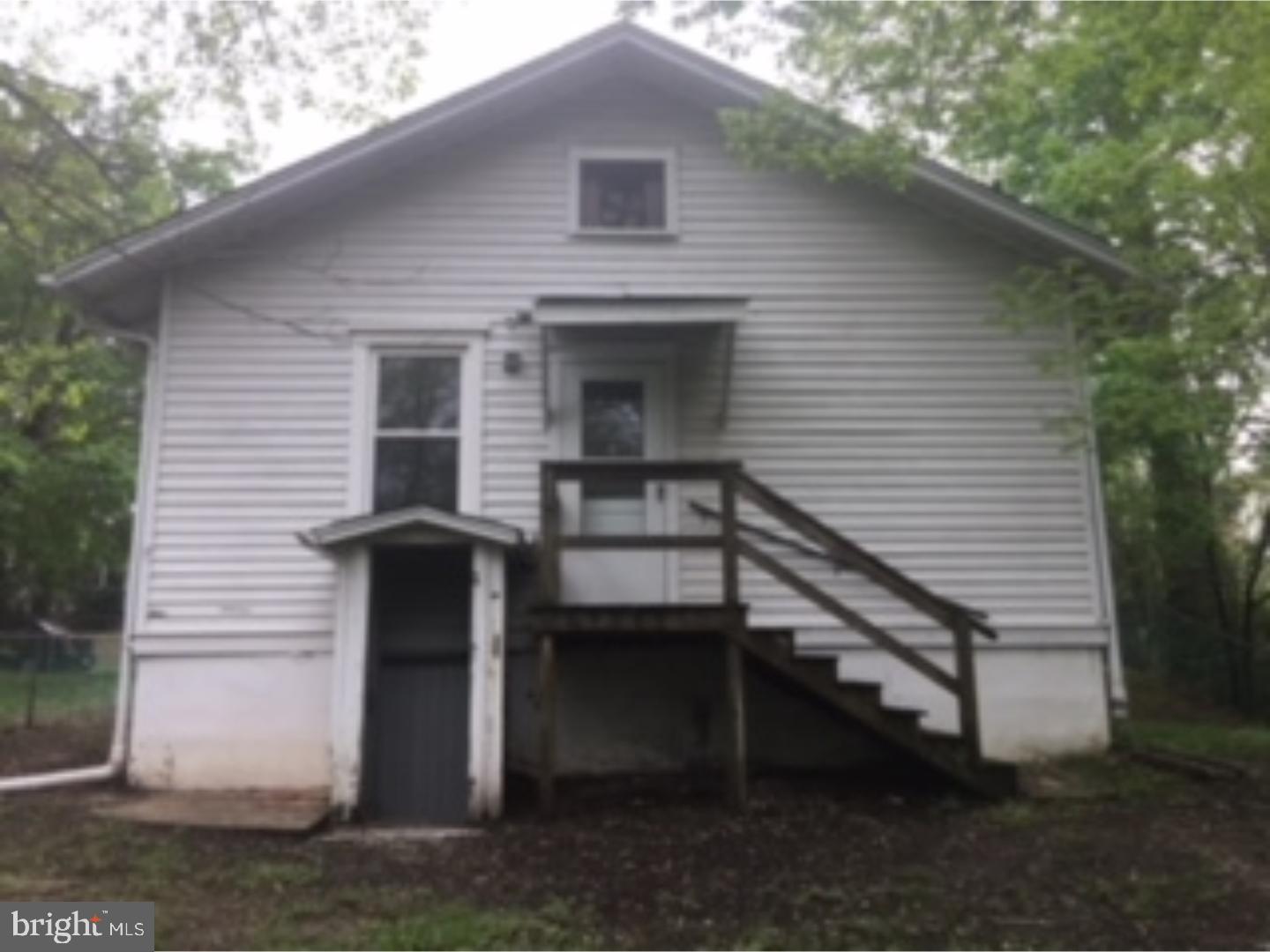 50 Birch Road Clementon, NJ 08021 - Photo 2 of 9 Exterior Back