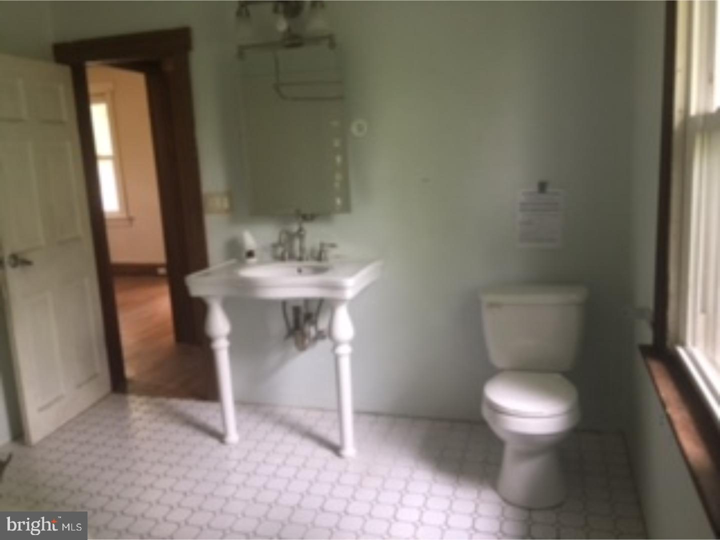 50 Birch Road Clementon, NJ 08021 - Photo 7 of 9 Bathroom