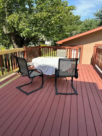 $3,375 | 192 Waubansee Road, Riverside, IL 60546