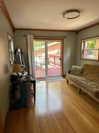 $3,375 | 192 Waubansee Road, Riverside, IL 60546