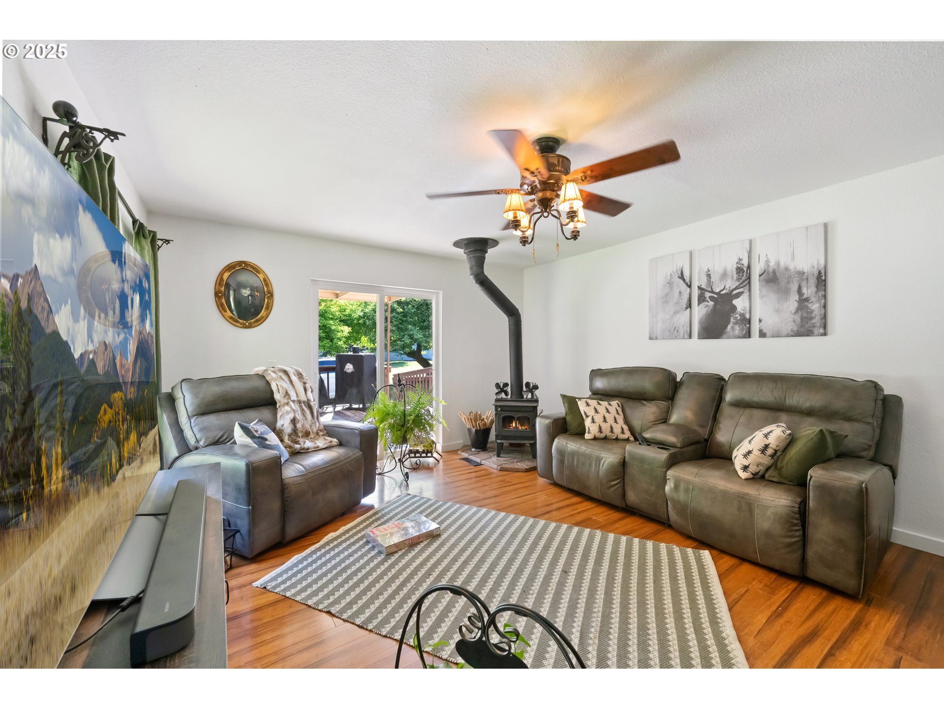 99996 Lone Pine Lane Myrtle Point, OR 97458 - Photo 10 of 47