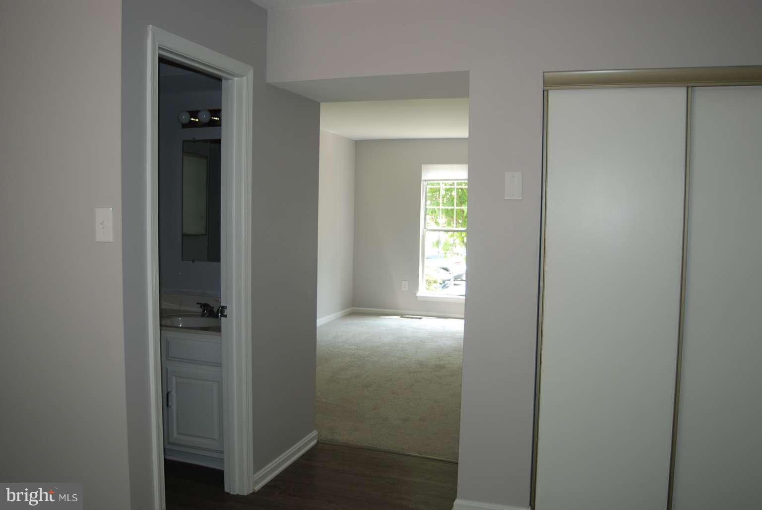 15051 Travert Way Silver Spring, MD 20906 - Photo 8 of 44