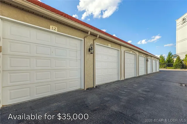 $499,900 | 144 Majestic Point, Unit 1A, Sunrise Beach, MO 65079