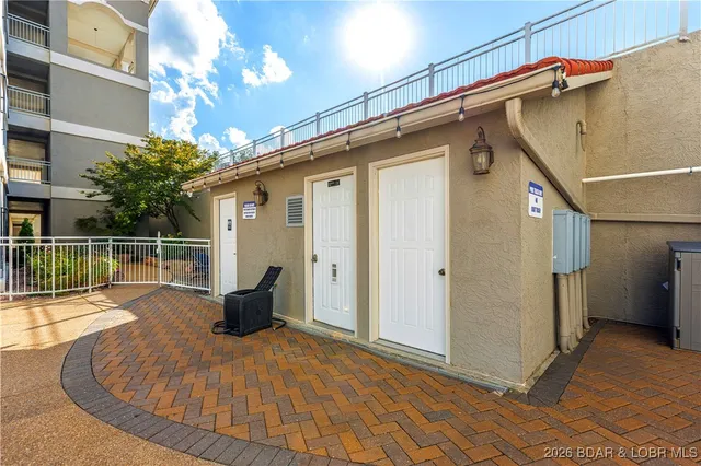 $499,900 | 144 Majestic Point, Unit 1A, Sunrise Beach, MO 65079