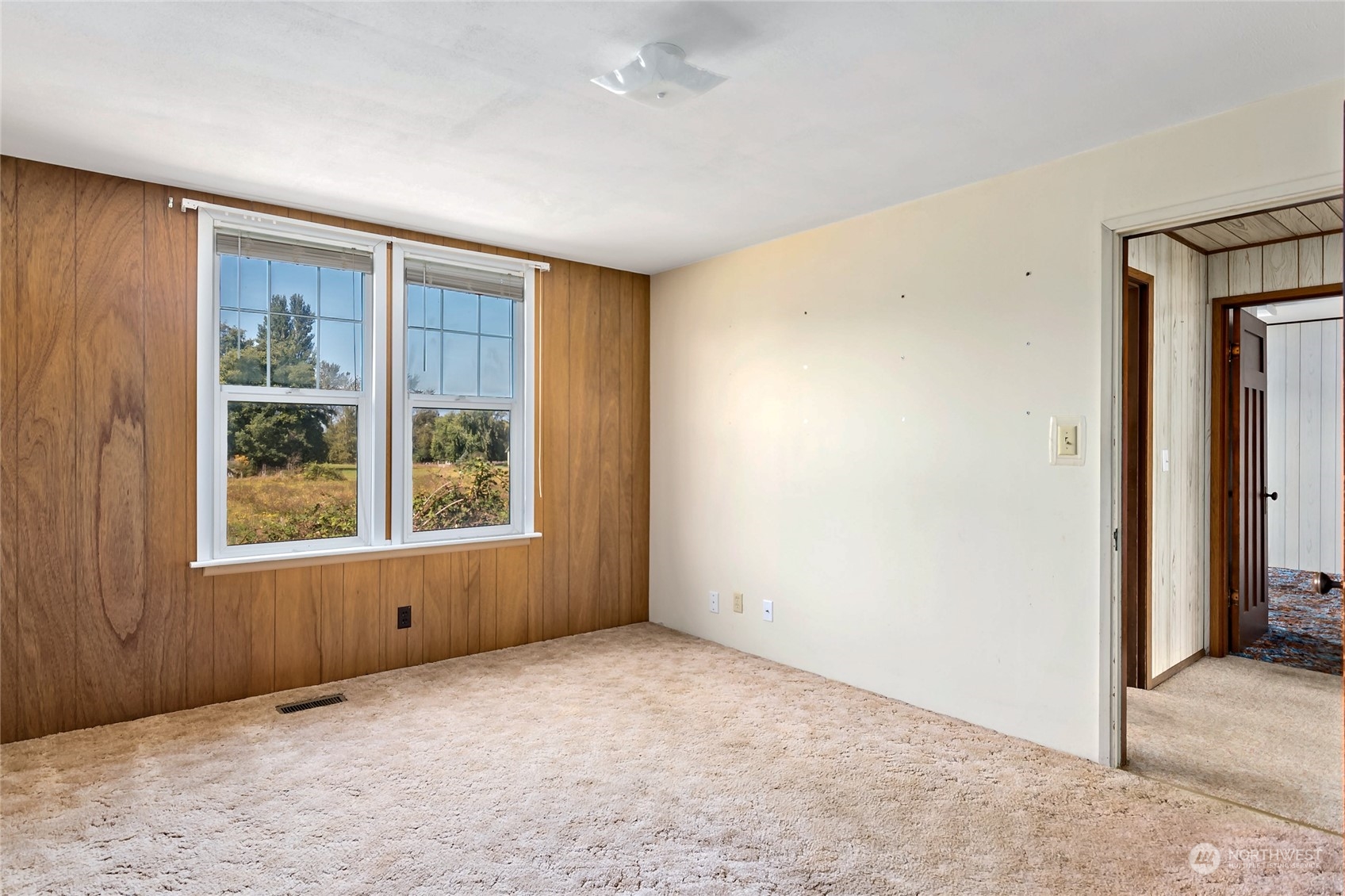 4507 Moran Road Oak Harbor, WA 98277 - Photo 21 of 40 Gallery Image 21