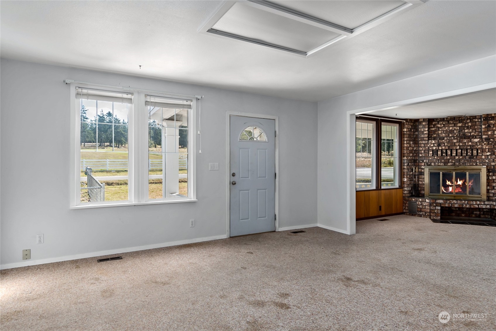 4507 Moran Road Oak Harbor, WA 98277 - Photo 9 of 40 Gallery Image 9