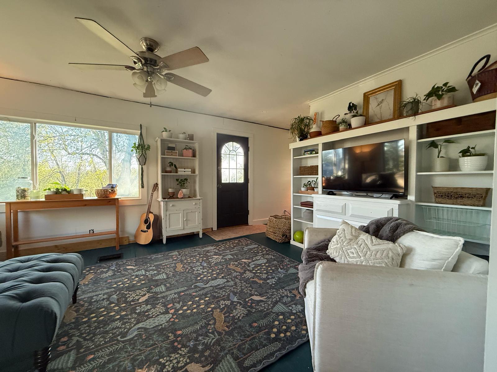 57 Washburn Road Presque Isle, ME 04769 - Photo 6 of 21 Living Room
