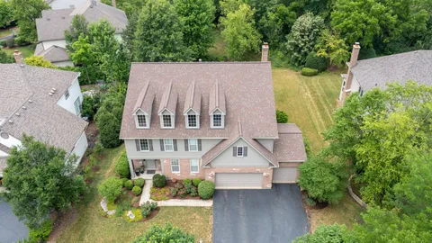 $975,000 | 112 Manchester Drive, Barrington, IL 60010
