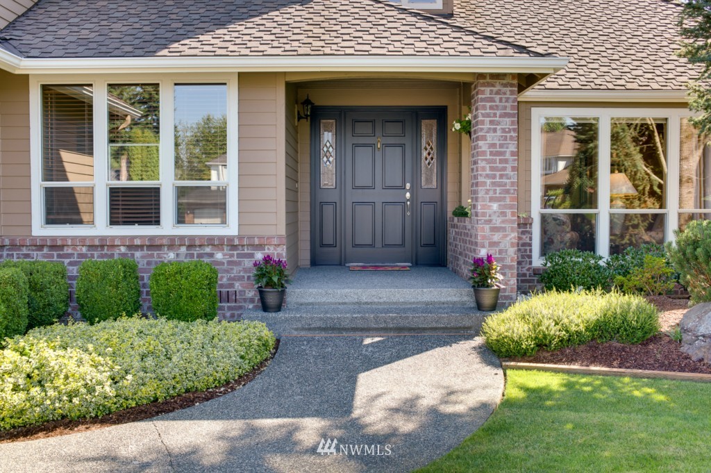 23921 21st Drive Southeast Bothell, WA 98021 - Photo 2 of 25