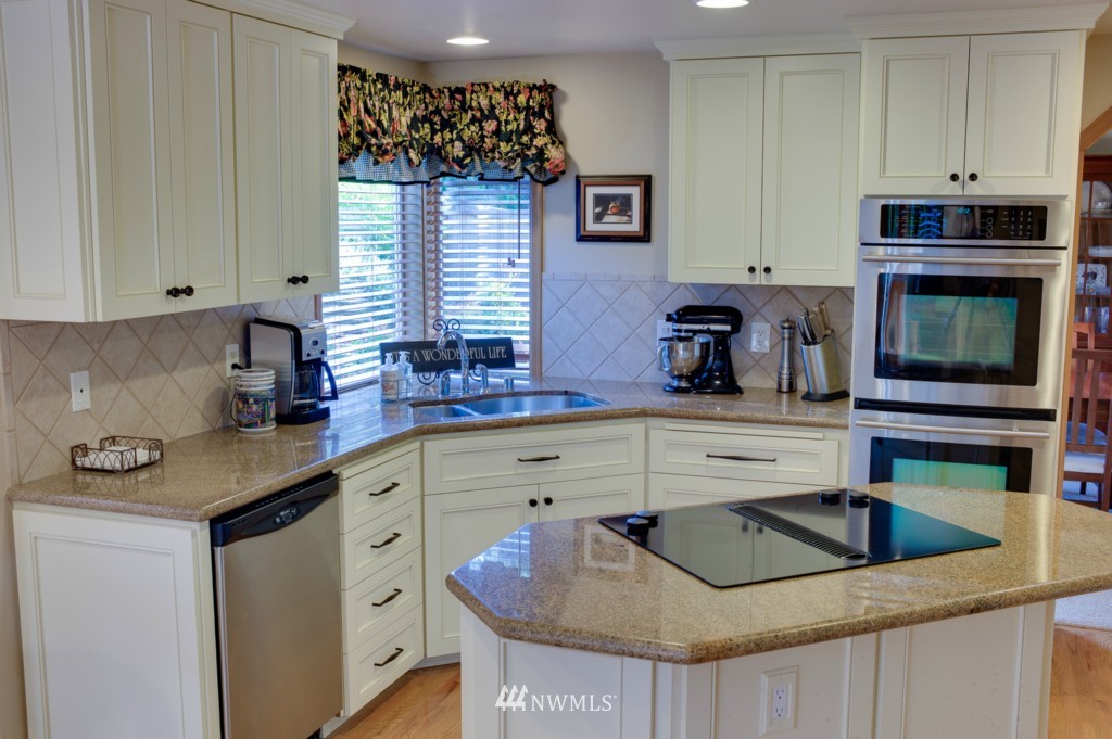 23921 21st Drive Southeast Bothell, WA 98021 - Photo 4 of 25